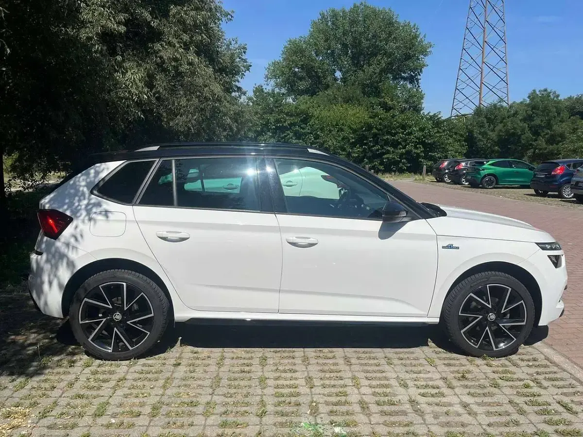 Usata Skoda Kamiq Monte Carlo 110 CV (80 kW) 2023 Magnolia SUV