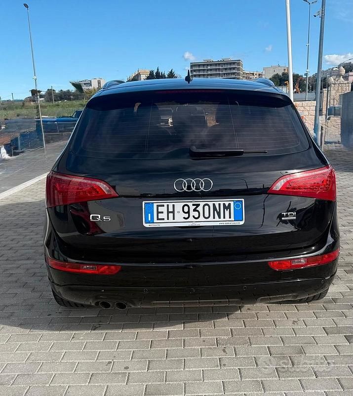 Usata Audi Q5 Advanced 170 CV (125 kW) 2011 Nero SUV