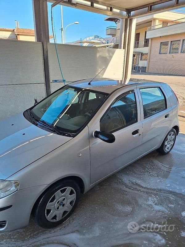 Usata Fiat Punto 2004 Grigio Utilitaria