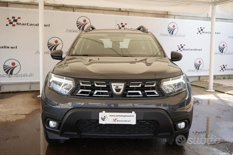 Usata Dacia Duster Acces 91 CV (66 kW) 2022 Grigio SUV