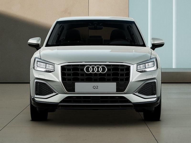 Nuova Audi Q2 Advanced Plus 2026 Argento cavo metallizzato SUV