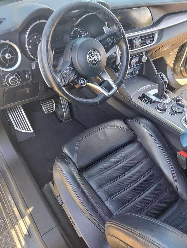 Usata Alfa Romeo Stelvio Veloce 210 CV (154 kW) 2021 Grigio SUV