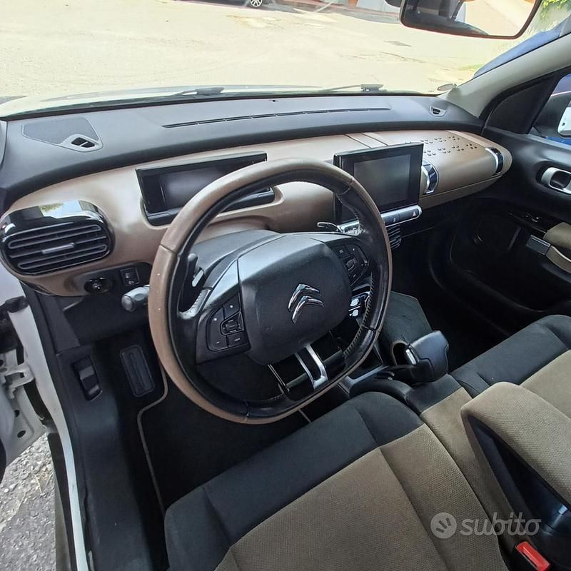 Usata Citroën C4 Shine 82 CV (60 kW) 2014 Bianco SUV