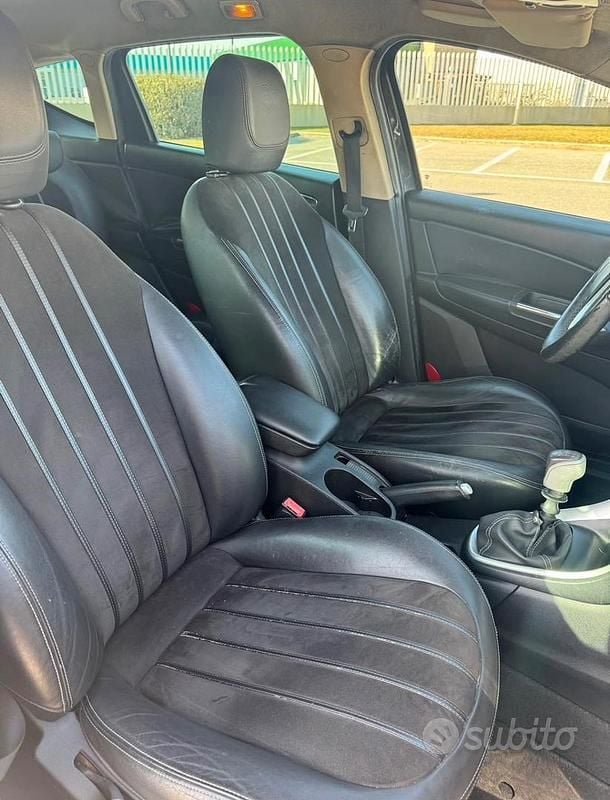 Usata Lancia Delta 2012 Grigio Utilitaria