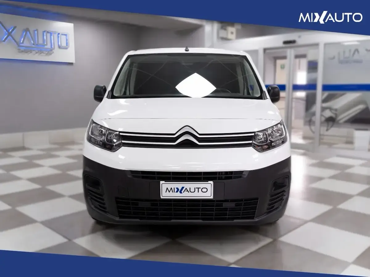 Usata Citroën Berlingo 75 CV (55 kW) 2019 Bianco Monovolume
