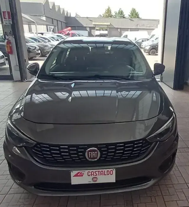 Usata Fiat Tipo Easy 95 CV (69 kW) 2020 Berlina