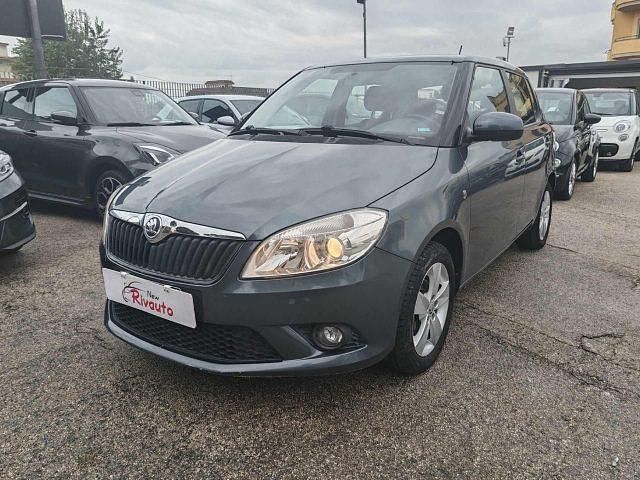 Usata Skoda Fabia Drive 70 CV (51 kW) 2014 Grigio