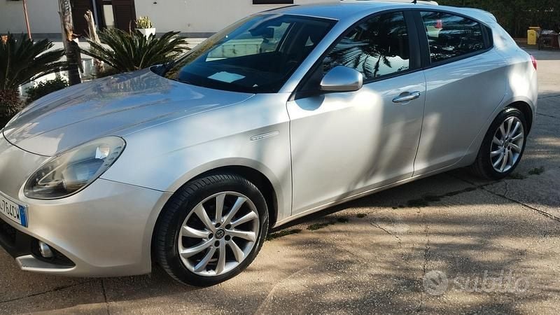 Usata Alfa Romeo Giulietta 2017 Grigio Utilitaria