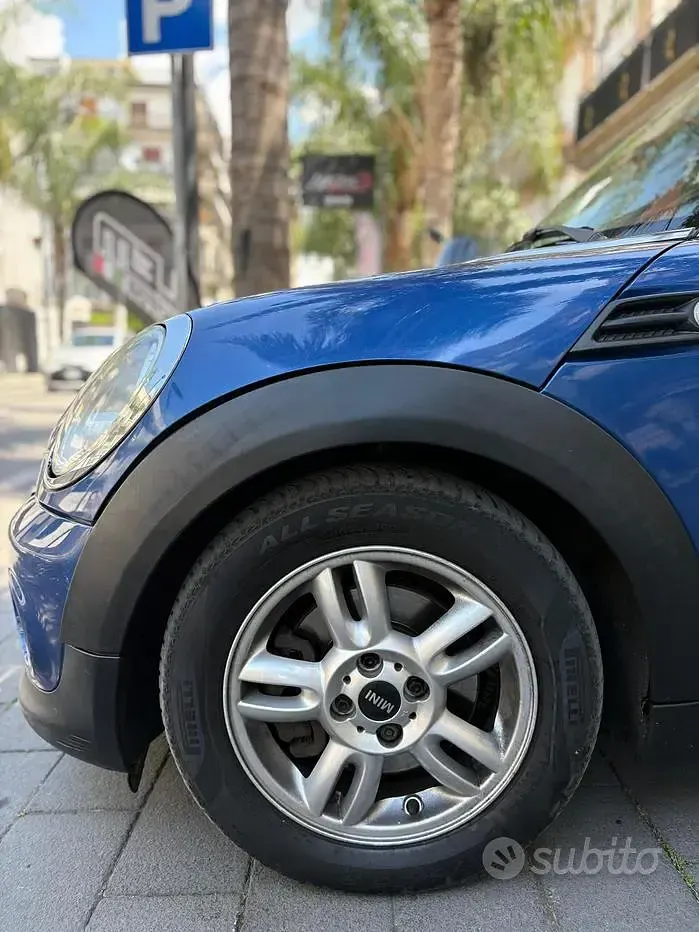 Usata Mini Cooper D 116 CV (85 kW) 2013 Blu Utilitaria