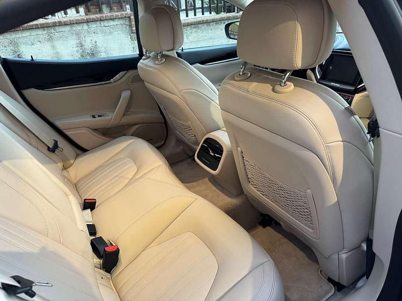 Usata Maserati Ghibli GranLusso 430 CV (316 kW) 2019 Blu/azzurro Berlina