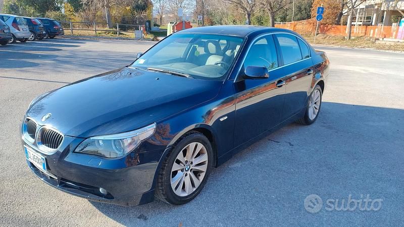 Usata BMW 530 Efficient Dynamics 224 CV (164 kW) 2004 Blu Berlina