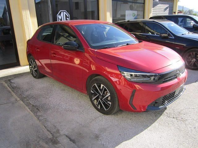 Usata Opel Corsa 101 CV (74 kW) 2024 Rosso Berlina