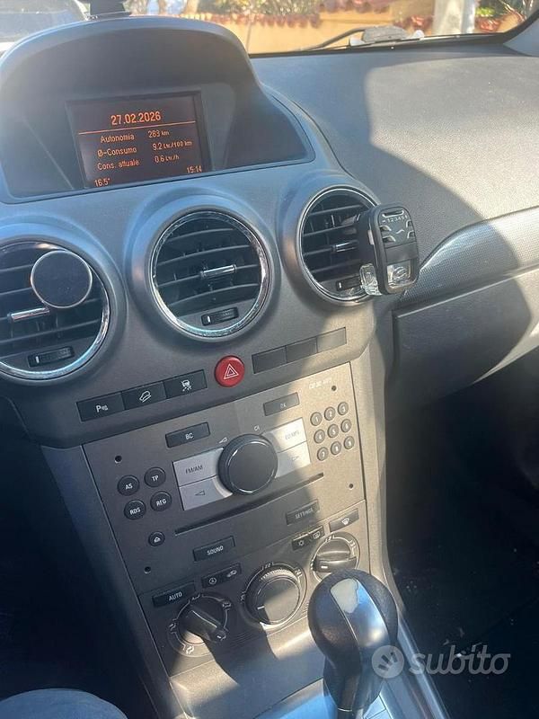 Usata Opel Antara Edition+ 150 CV (110 kW) 2010 Grigio SUV