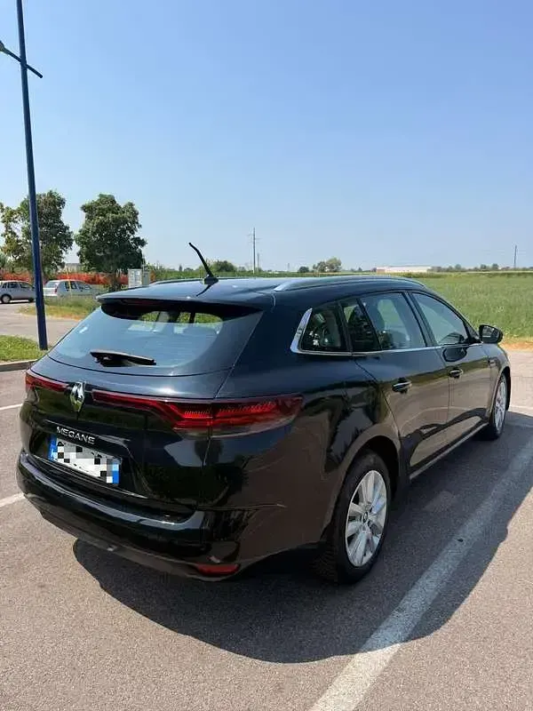 Usata Renault Mégane GrandTour 116 CV (85 kW) 2022 Nero Station wagon