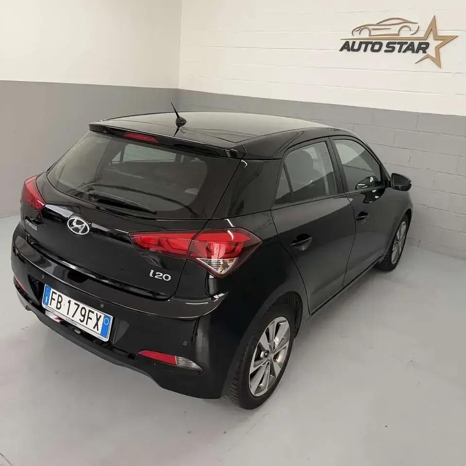 Usata Hyundai i20 75 CV (55 kW) 2015 Other Utilitaria