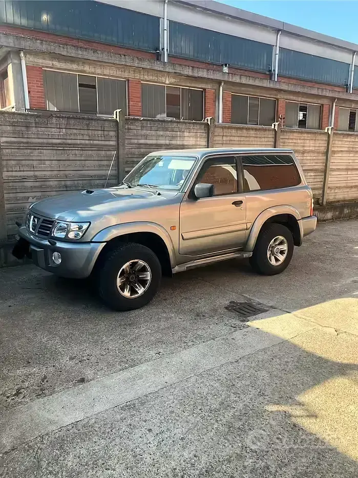 Usata Nissan Patrol 158 CV (116 kW) 2003 SUV