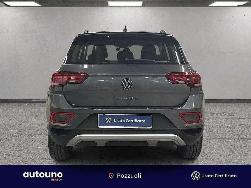 Usata VW T-Roc Life 150 CV (110 kW) 2023 Grigio SUV