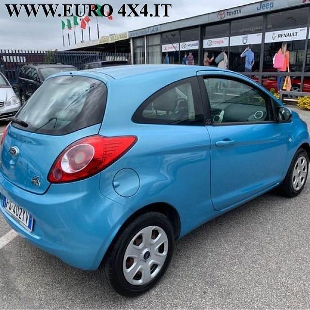 Usata Ford Ka Titanium 75 CV (55 kW) 2009 Azzurro metallizzato Utilitaria