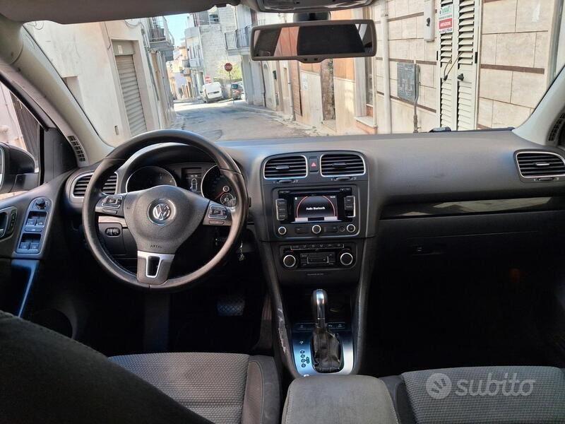 Usata VW Golf VI 105 CV (77 kW) 2011 Bianco Utilitaria