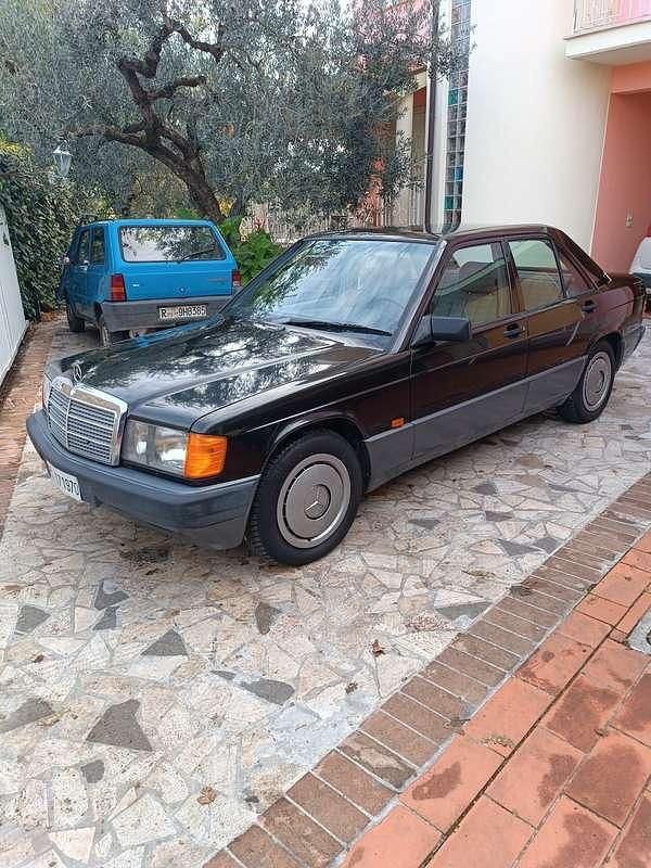 Usata Mercedes 190 109 CV (80 kW) 1992 Berlina