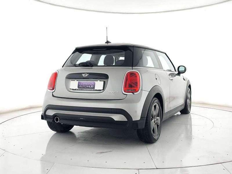 Usata Mini Cooper Classic 136 CV (100 kW) 2022 Grigio metallizzato Utilitaria