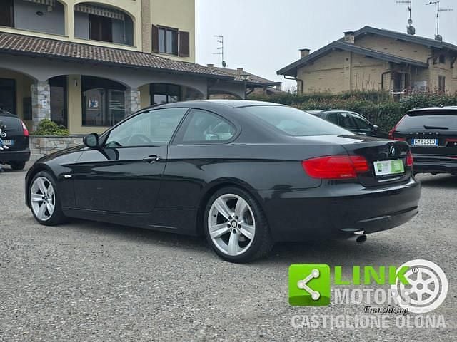 Usata BMW 320 M Sport 184 CV (135 kW) 2011 Nero Coupé