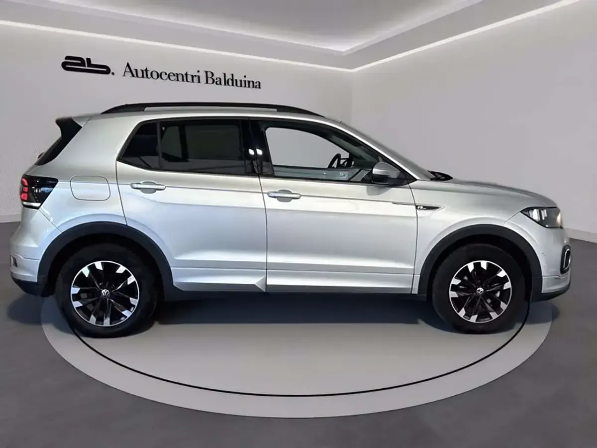 Usata VW T-Cross Sportline 95 CV (69 kW) 2023 Grigio SUV