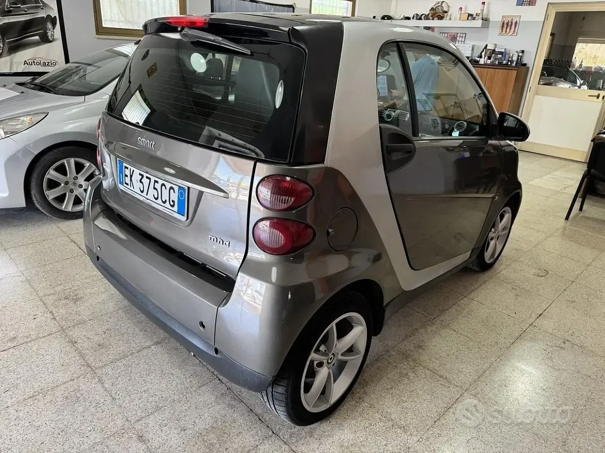 Usata Smart ForTwo Coupé Passion 70 CV (51 kW) 2011 Grigio Coupé