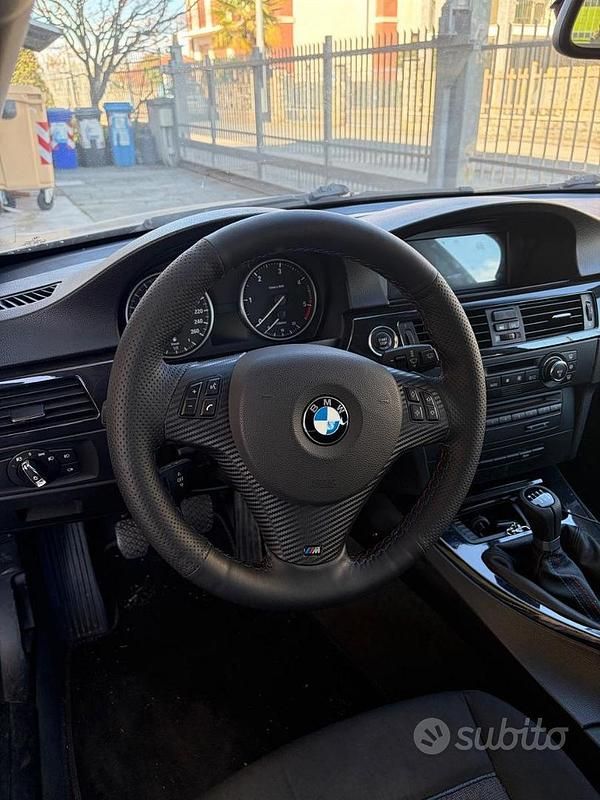 Occasion BMW 320 177 ch (130 kW) 2009 Noir Coupé