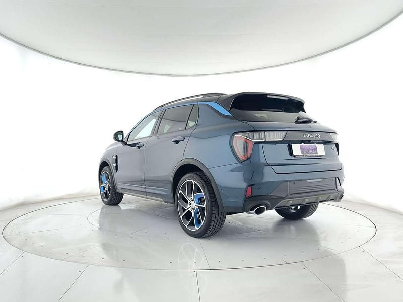 Usata Lynk & Co 01 179 CV (131 kW) 2022 Blu metallizzato SUV
