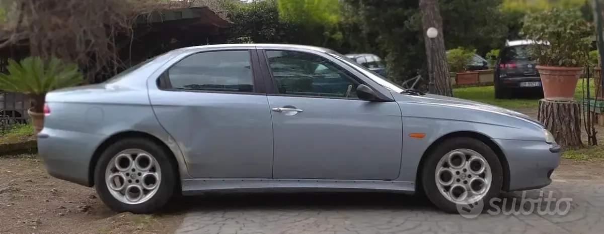 Usata Alfa Romeo 156 116 CV (85 kW) 2001 Grigio Berlina
