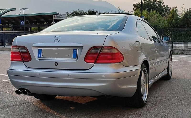 Usata Mercedes CLK55 AMG AMG 347 CV (255 kW) 2001 Argento Coupé