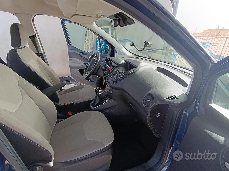 Usata Ford Courier 2016 Blu Monovolume