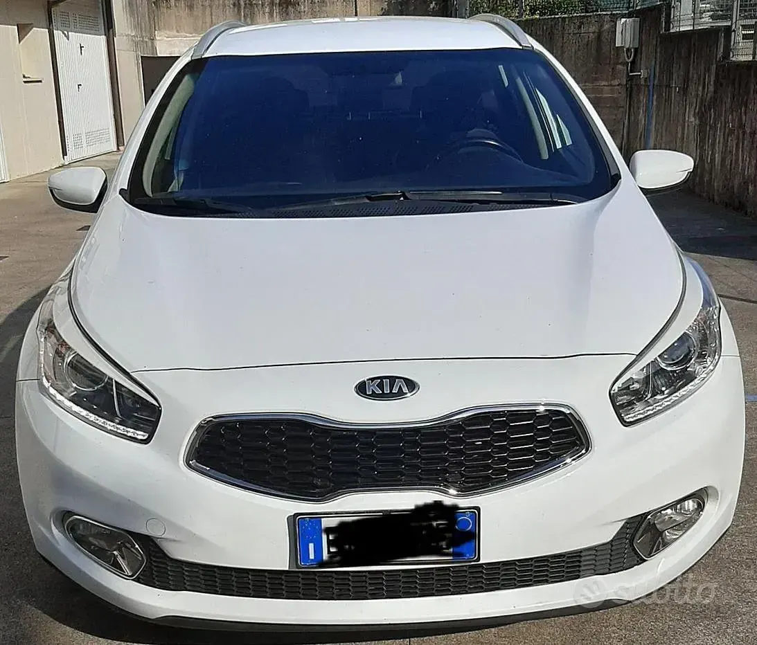 Usata Kia Ceed 110 CV (80 kW) 2015 Bianco Utilitaria