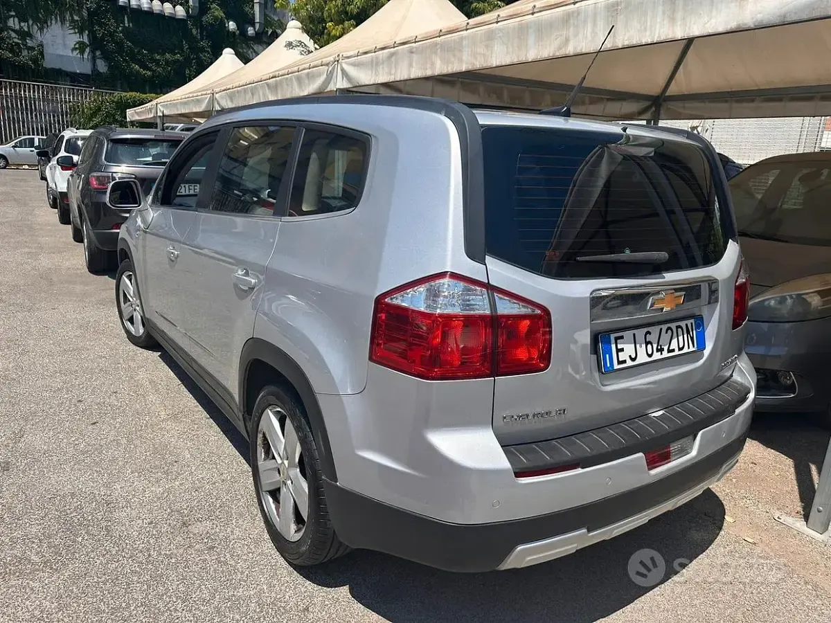 Usata Chevrolet Orlando LTZ 163 CV (119 kW) 2011 Grigio Monovolume