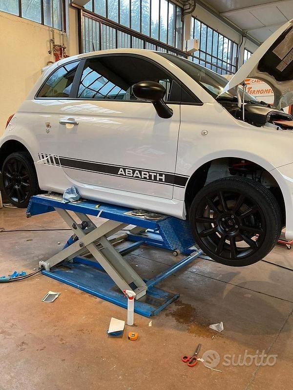 Usata Abarth 595 Turismo 165 CV (121 kW) 2017 Bianco Berlina