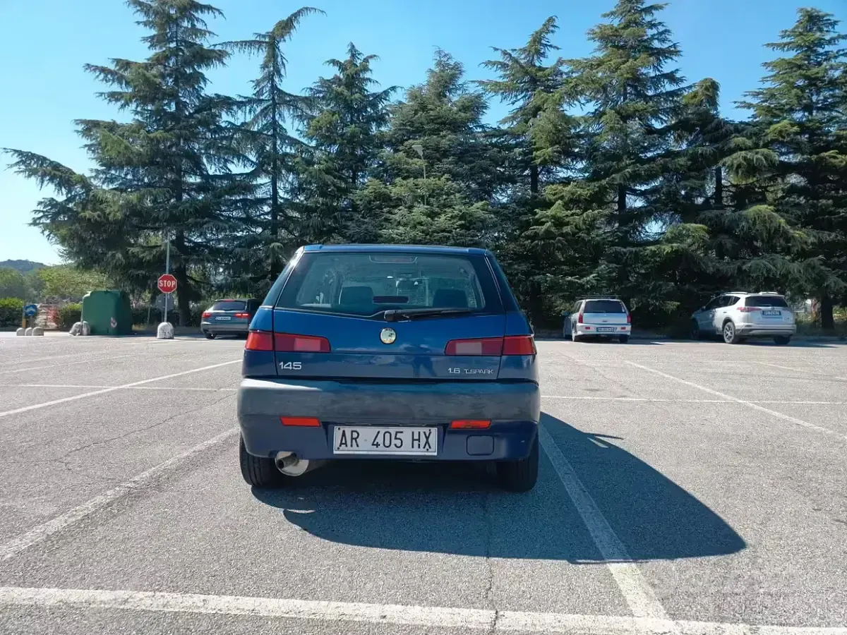 Usata Alfa Romeo 145 120 CV (88 kW) 1997 Utilitaria