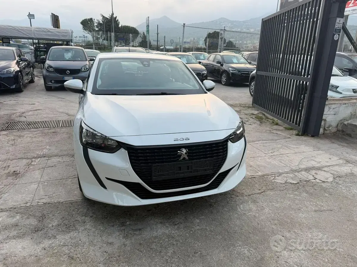 Usata Peugeot 208 Allure 102 CV (75 kW) 2021 Bianco Utilitaria