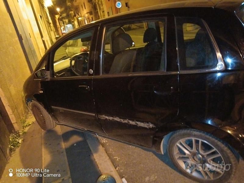 Usata Lancia Musa 2010 Nero Monovolume