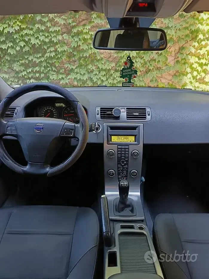 Usata Volvo V50 Kinetic 101 CV (74 kW) 2008 Grigio Station wagon