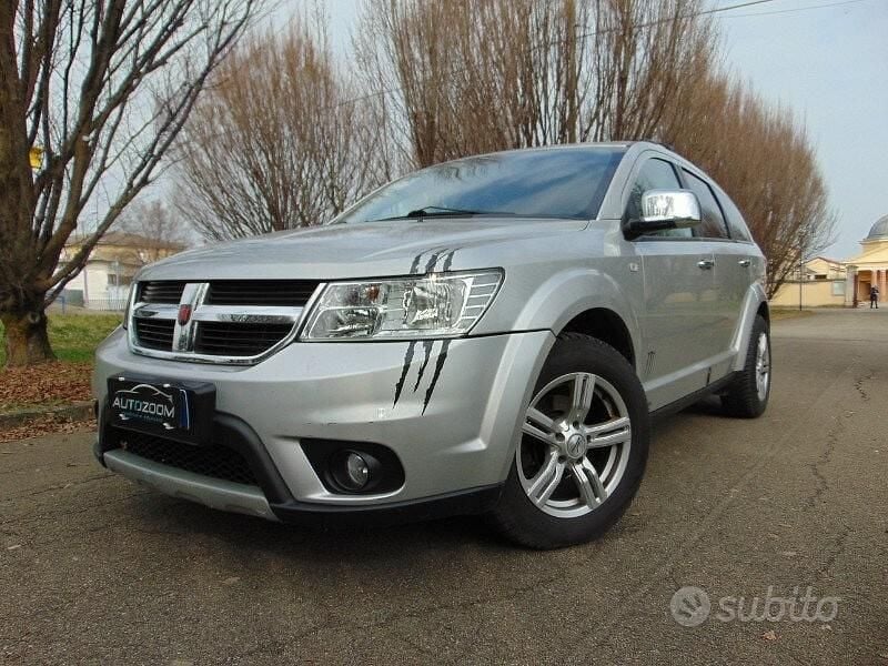 Usata Fiat Freemont Lounge 170 CV (125 kW) 2012 Argento SUV