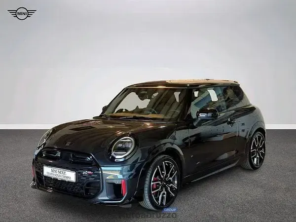 Usata Mini John Cooper Works 231 CV (169 kW) 2026 Utilitaria