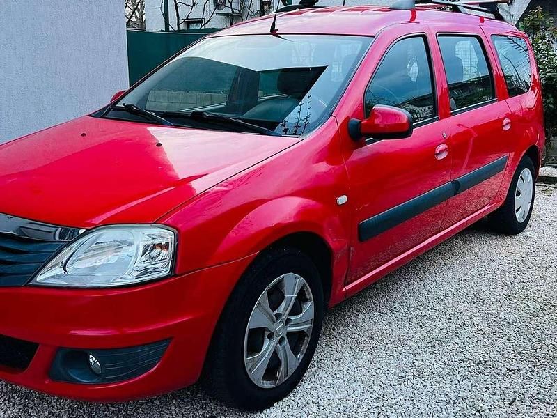 Usata Dacia Logan Lauréate 87 CV (63 kW) 2011 Station wagon