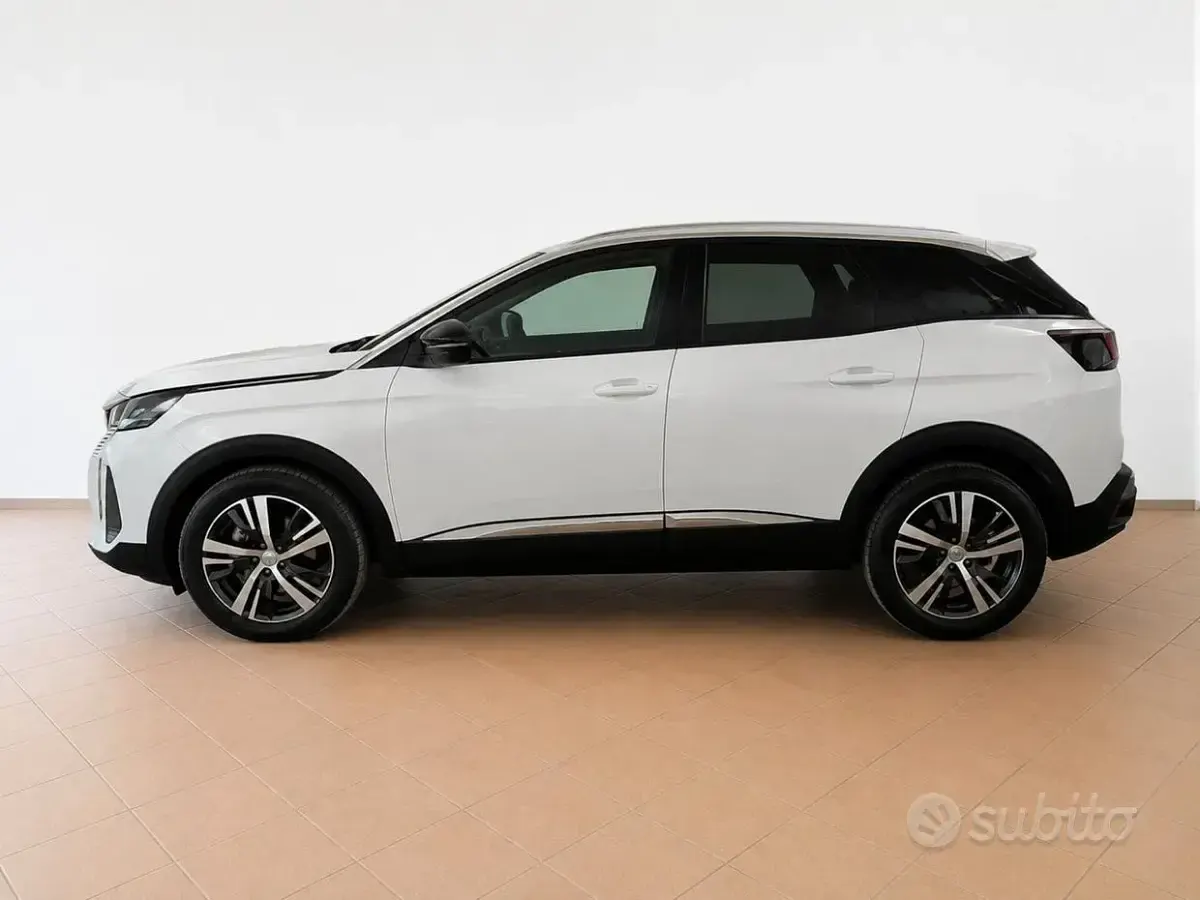 Usata Peugeot 3008 S 131 CV (96 kW) 2023 Bianco SUV