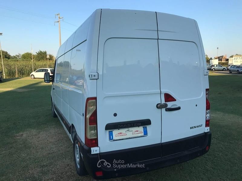 Usata Renault Master 145 CV (106 kW) 2017 Bianco Furgone