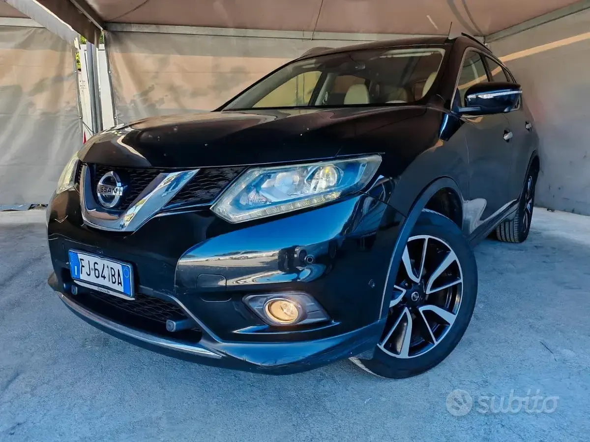 Gebraucht Nissan X-Trail Tekna 131 PS (96 kW) 2017 Schwarz SUV
