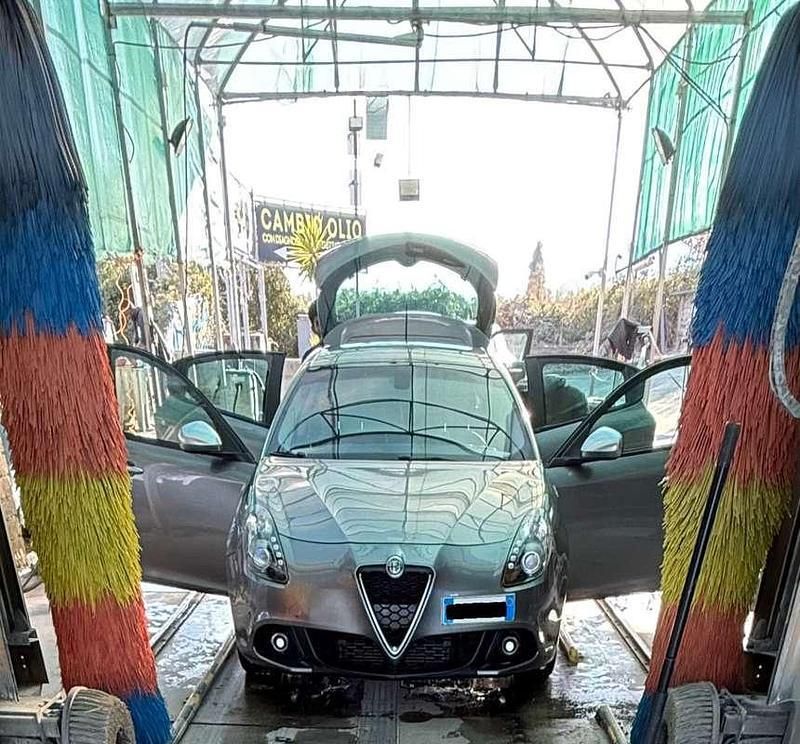 Usata 2018 Alfa Romeo Giulietta Super Due volumi | 12.000 € (Buon prezzo) - Immagine 1/4