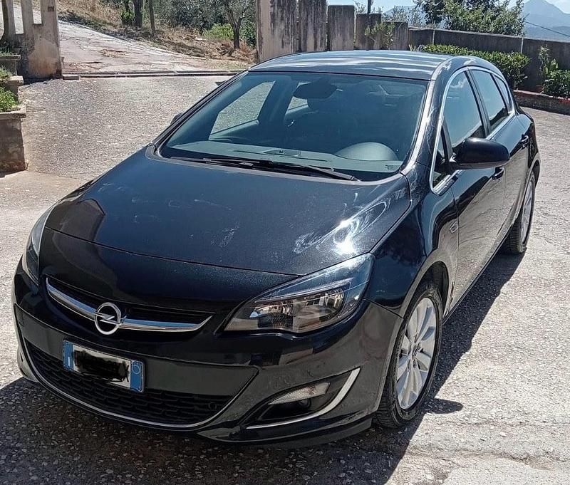 Usata Opel Astra Cosmo 2015 Nero Berlina