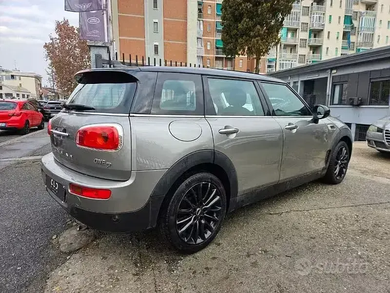 Usata Mini Clubman Business 116 CV (85 kW) 2017 Giallo Station wagon