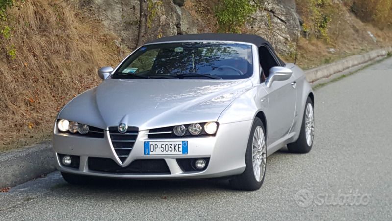 Usata Alfa Romeo Spider 209 CV (153 kW) 2008 Grigio Cabrio